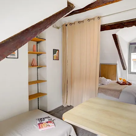 Apartament Bnbnova - Place Des Vosges & Le Marais